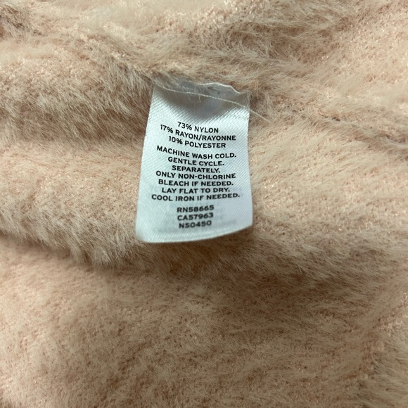 FREE (see details) Pink fuzzy open front long cardigan - Picture 4 of 7